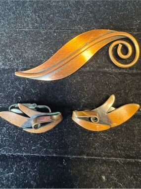 Vintage Copper Leaf Brooch and ORB Copper Clipback Earrings